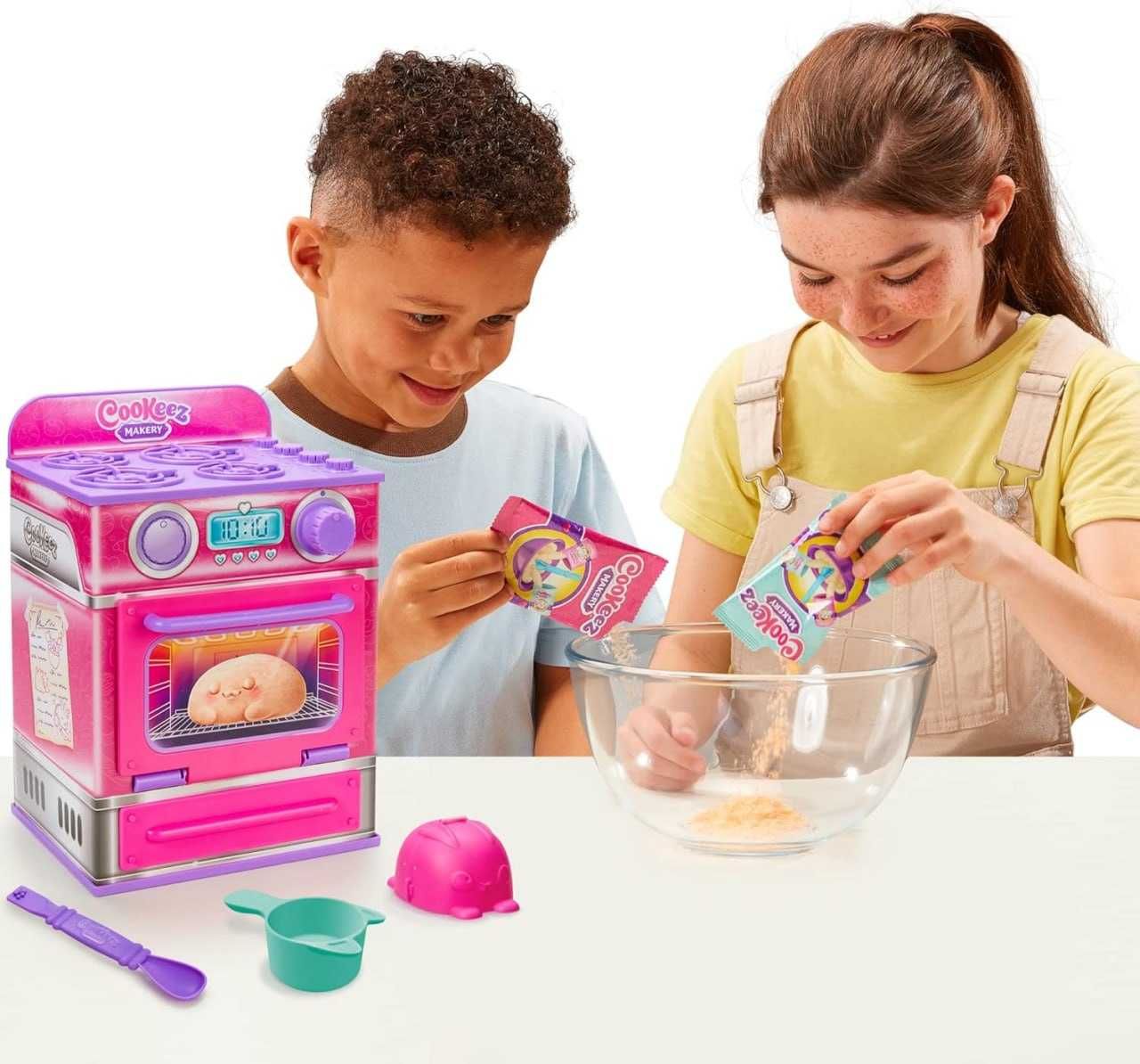 Интерактивная Волшебная духовка Cookeez Makery Cinnamon Сюрприз