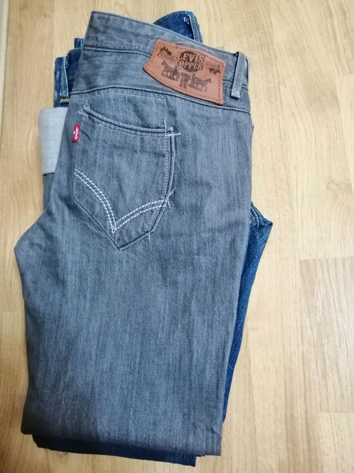 Джинсы женские Levi's оригинальные