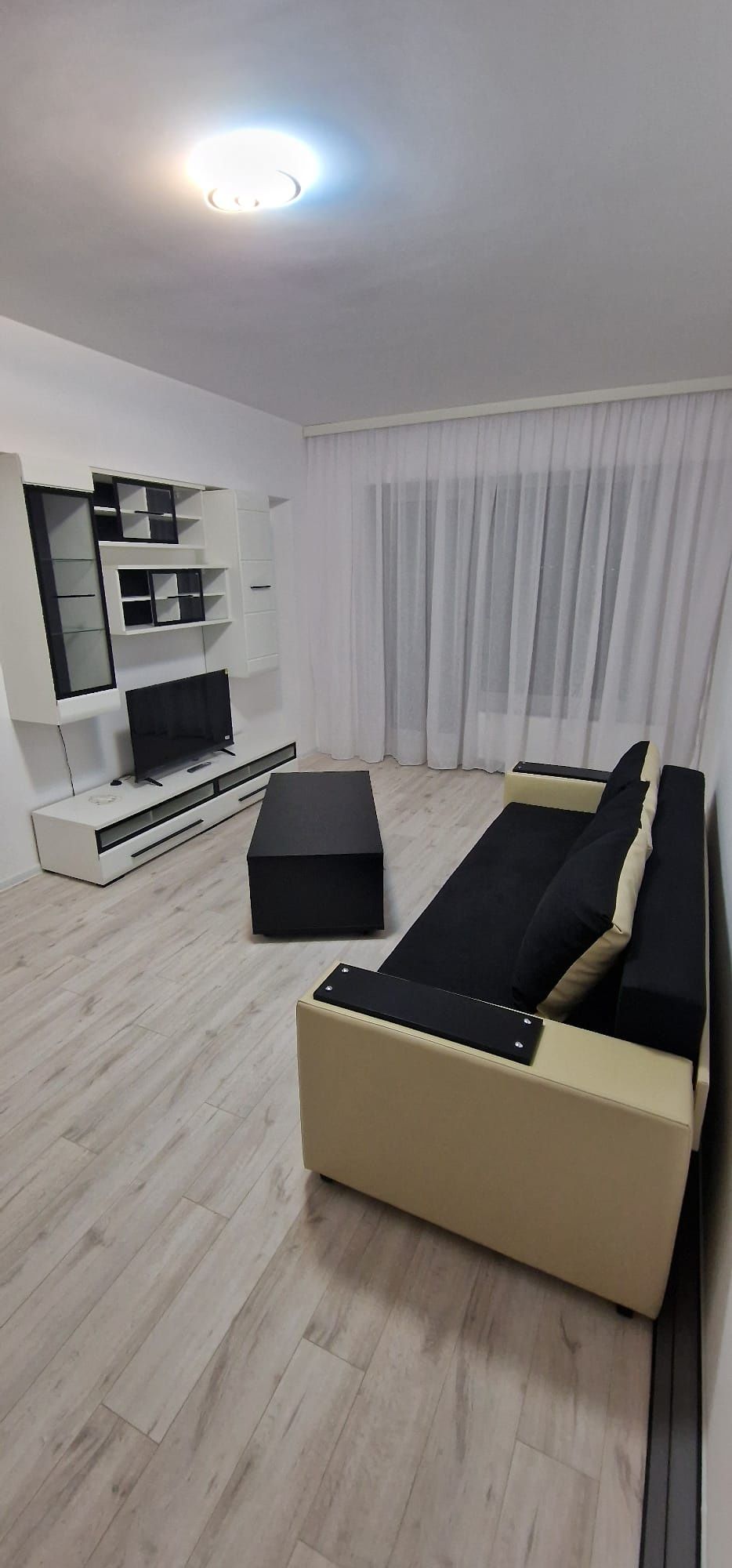 Închiriez apartament 2 camere Complex Envogue Rezidence