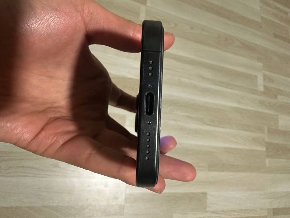 Продается iphone 15 pro 128gb идеал состояния