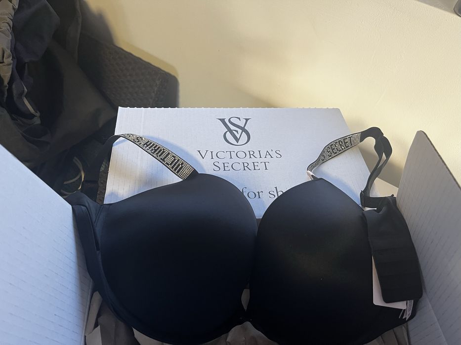 Sutien nou VICTORIA’S Secret marimea 38 DD