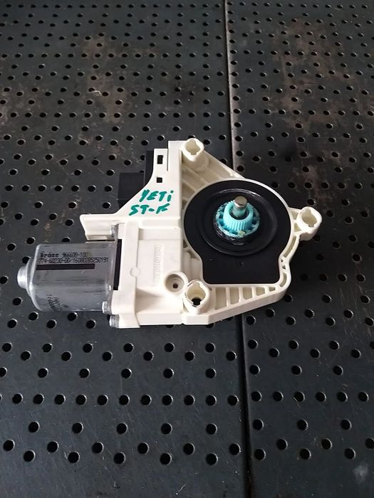 Motoras macara stanga fata skoda yeti 5l 8k0959811 1101965578100 966608100