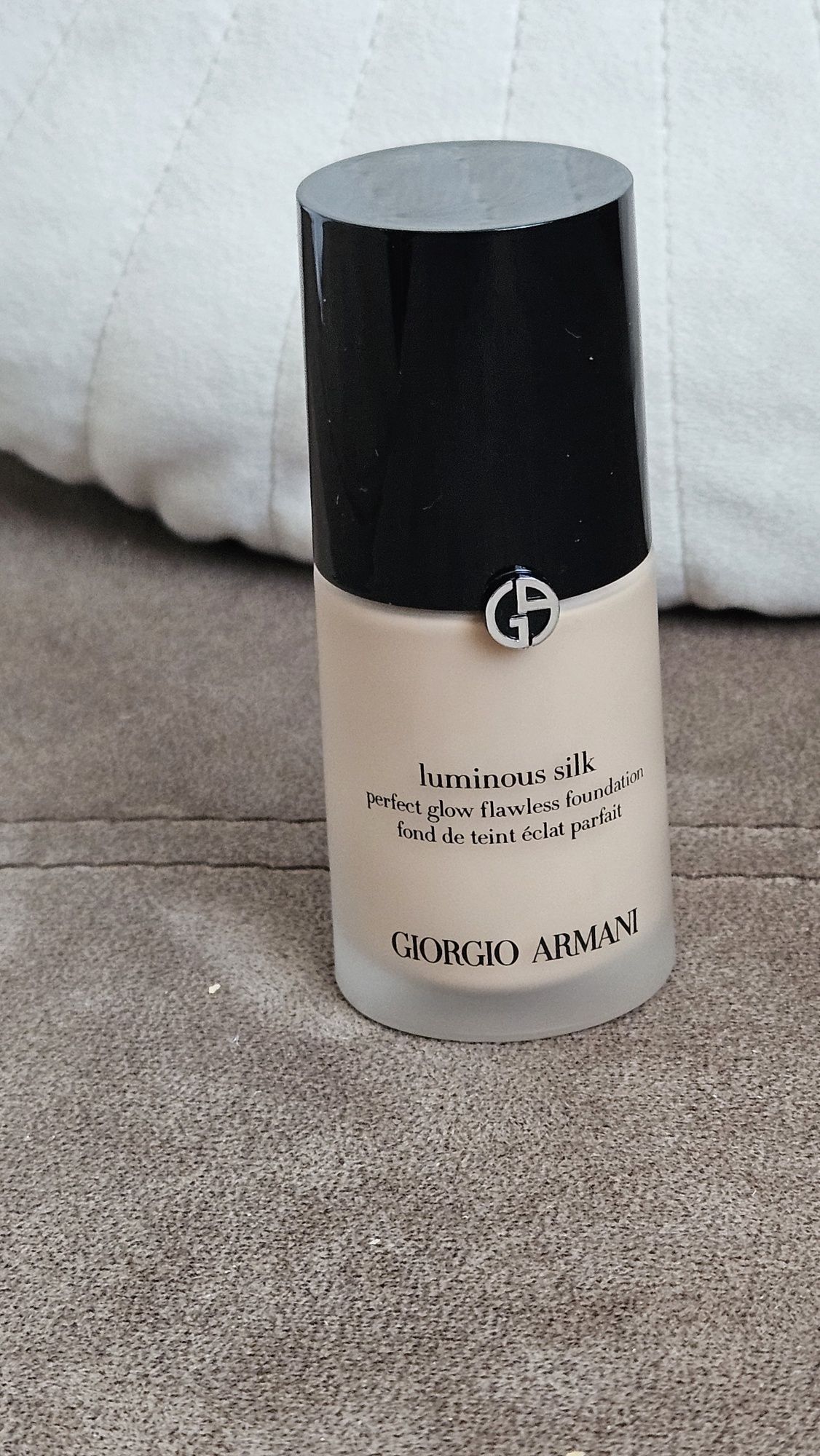 Фон дьо тен Armani luminous silk