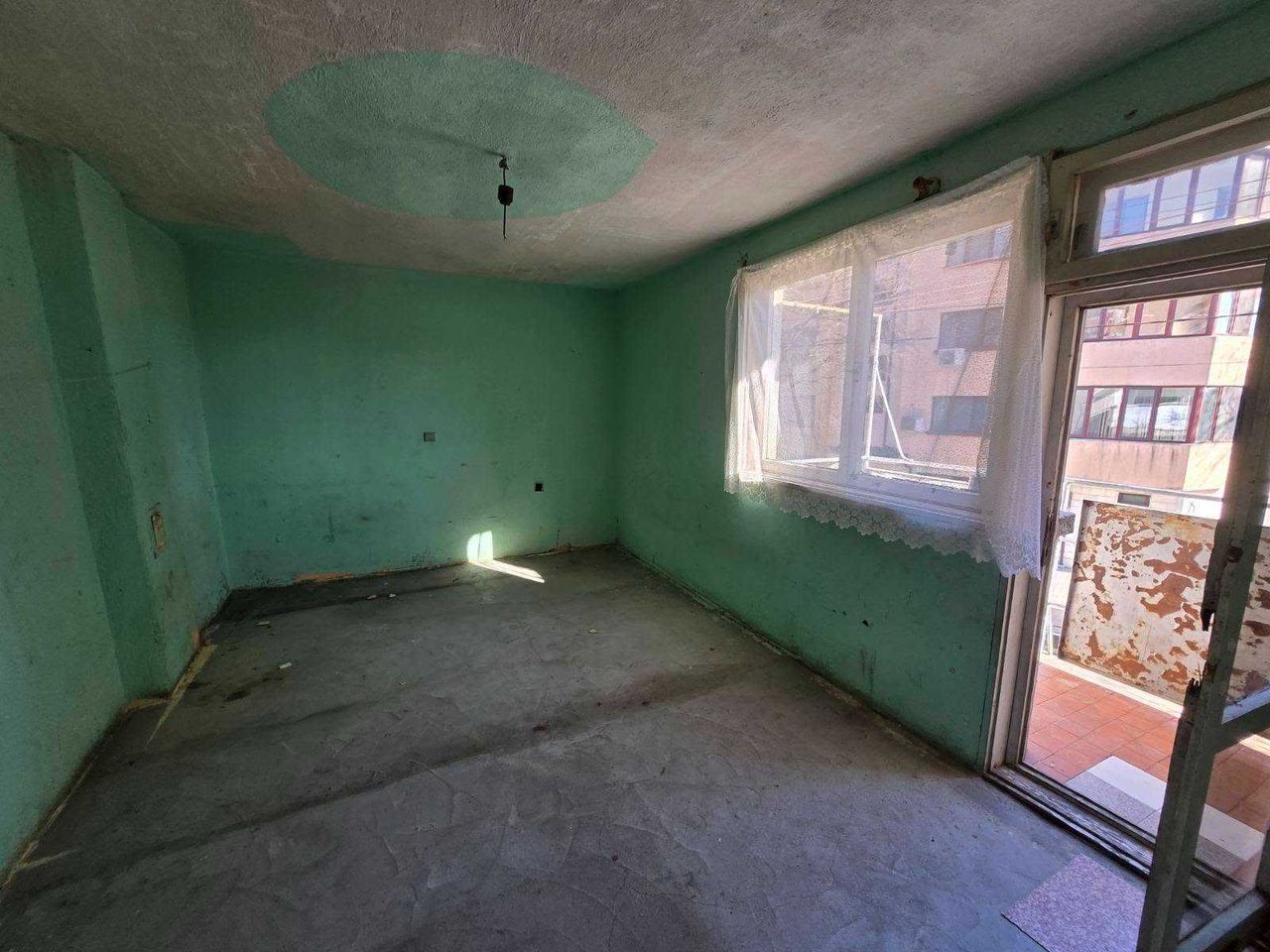 Продава се Къща в Стара Загора, Аязмото - 180 кв.м за 600 €/кв.м - Снимка #2