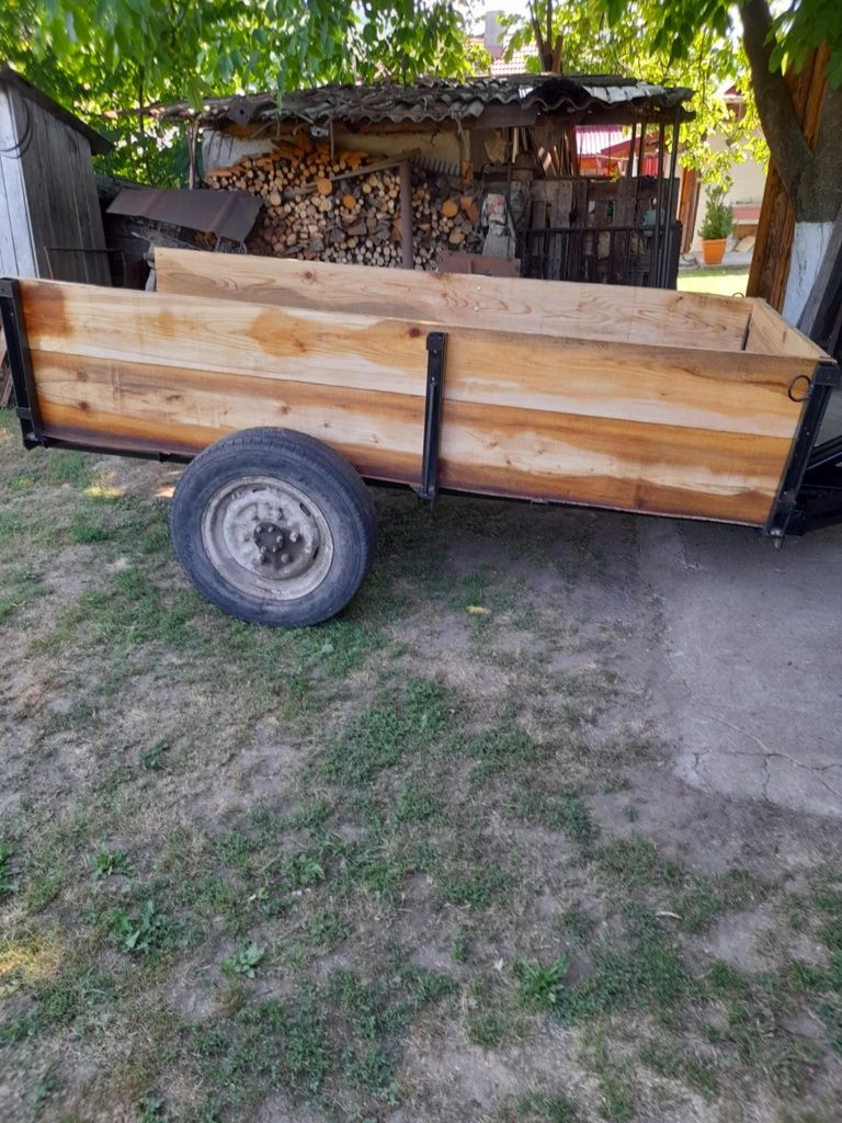 Vind Remorca tractor