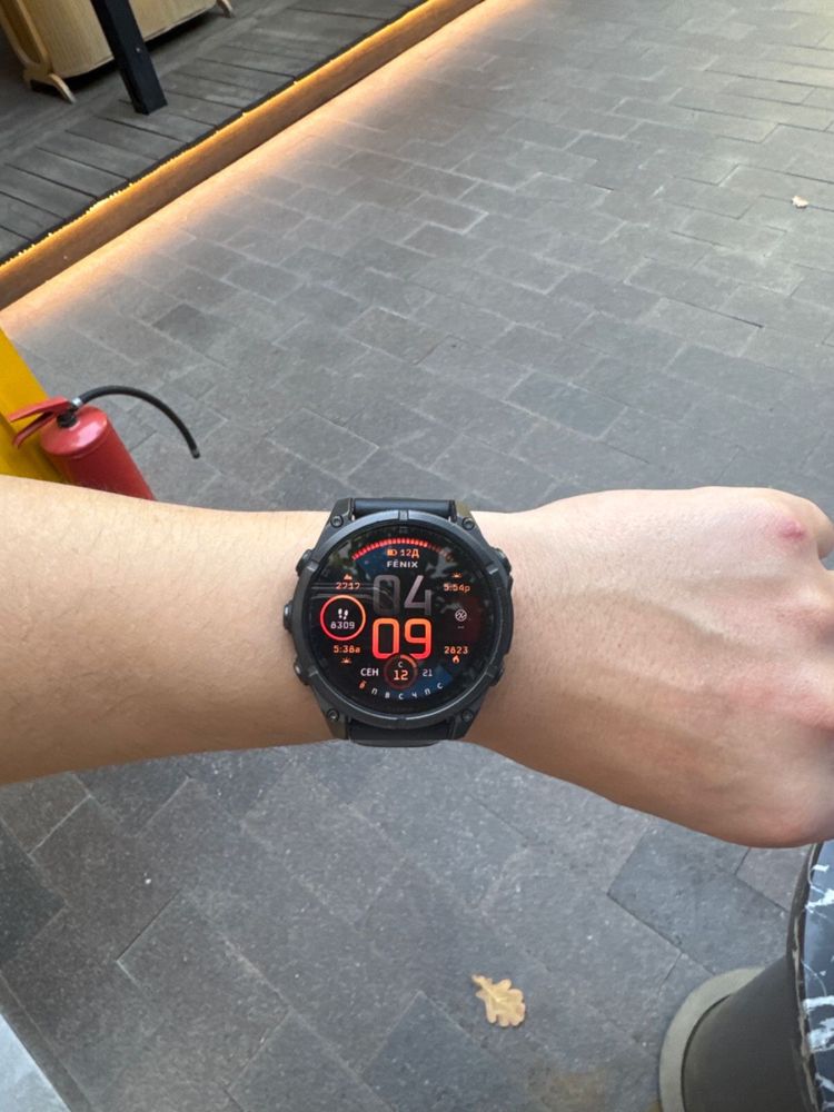Часы Garmin fenix 8 47 mm