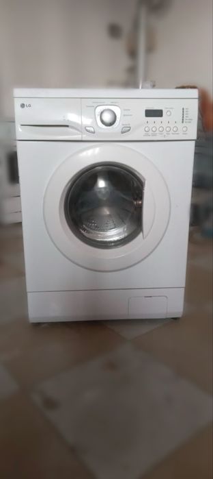 Продается стиральная машина LG (5кг)