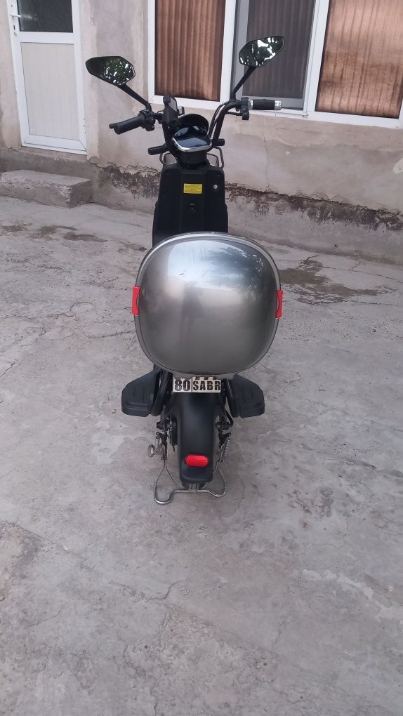 Velomax yangi avlod skuter. Ideal holatda