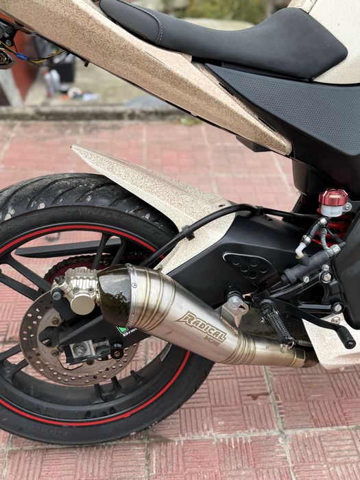 Yamaha YZF-R 125 A1 2012