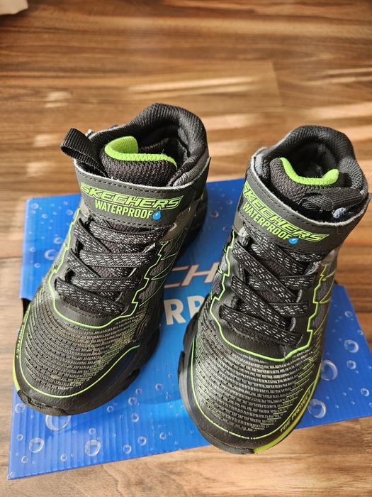 Ghete impermeabile Skechers Copii Numarul 28,5 ca Noi