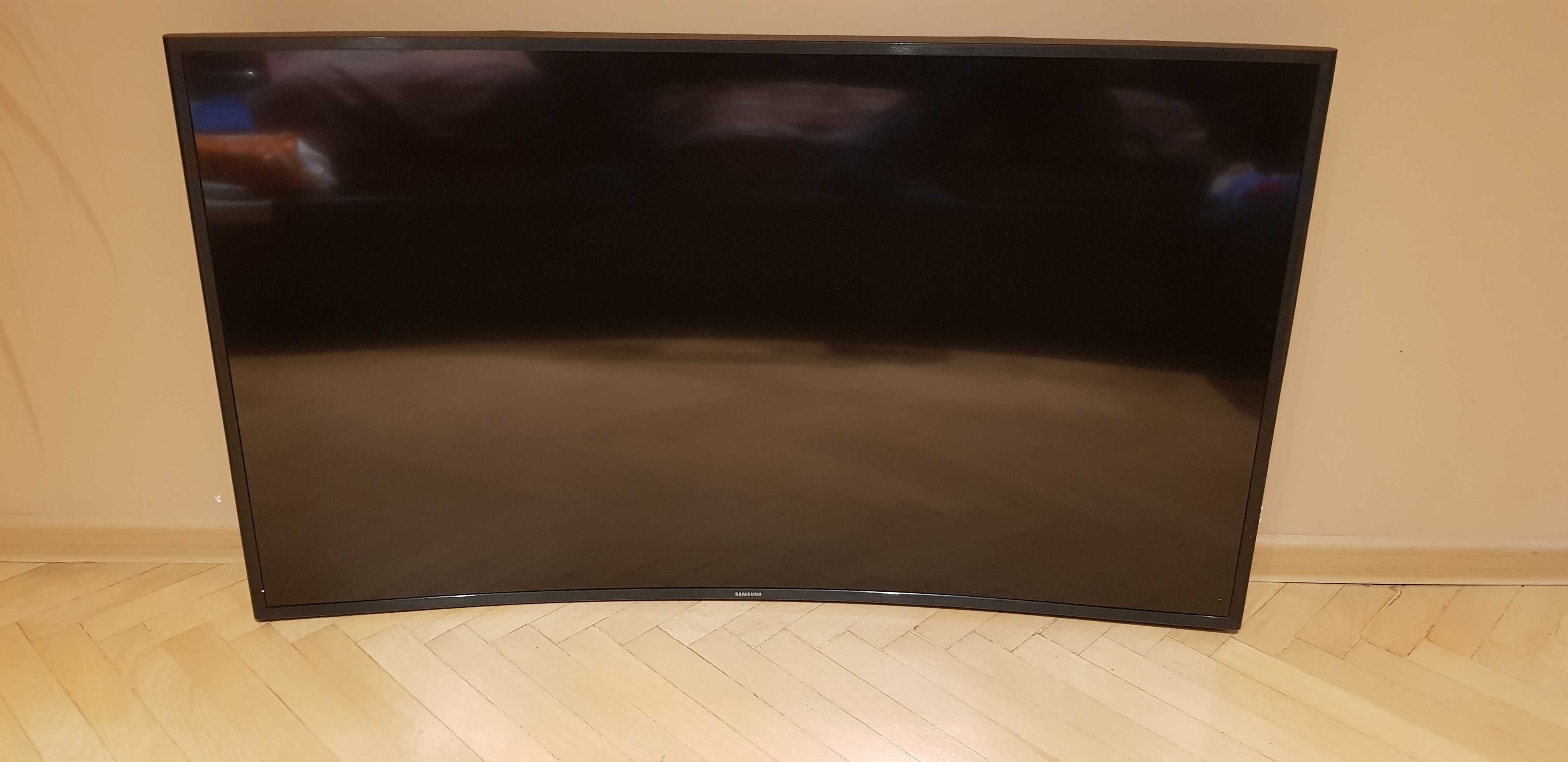 SAMSUNG UHD 4K Curved Smart TV UE49/6202