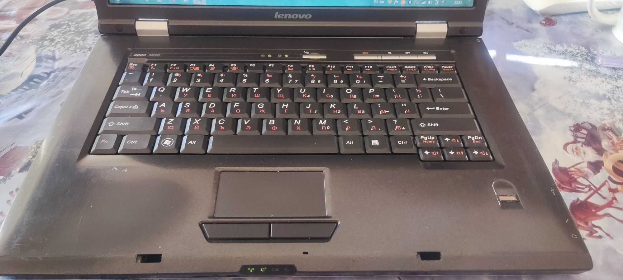Лаптоп Lenovo 3000 N200 РАБОТЕЩ















Дънна пл