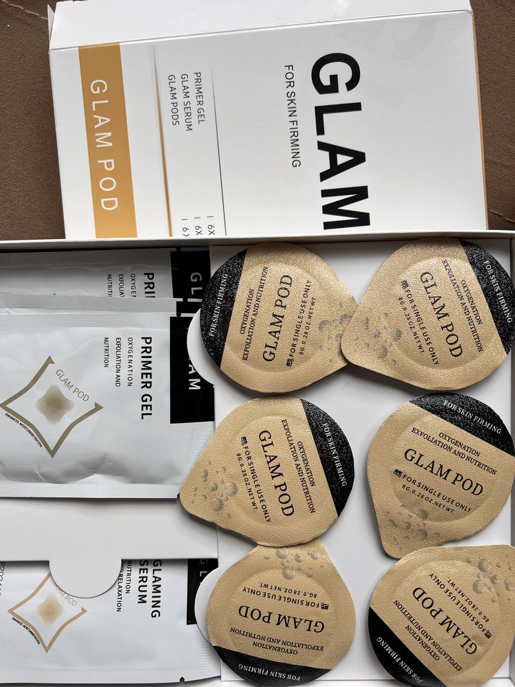 Комплект Glam Pod за лифтинг и стягане на кожата на лицето с Oxygeneo+