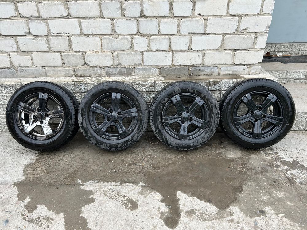 Продам шины и титанки