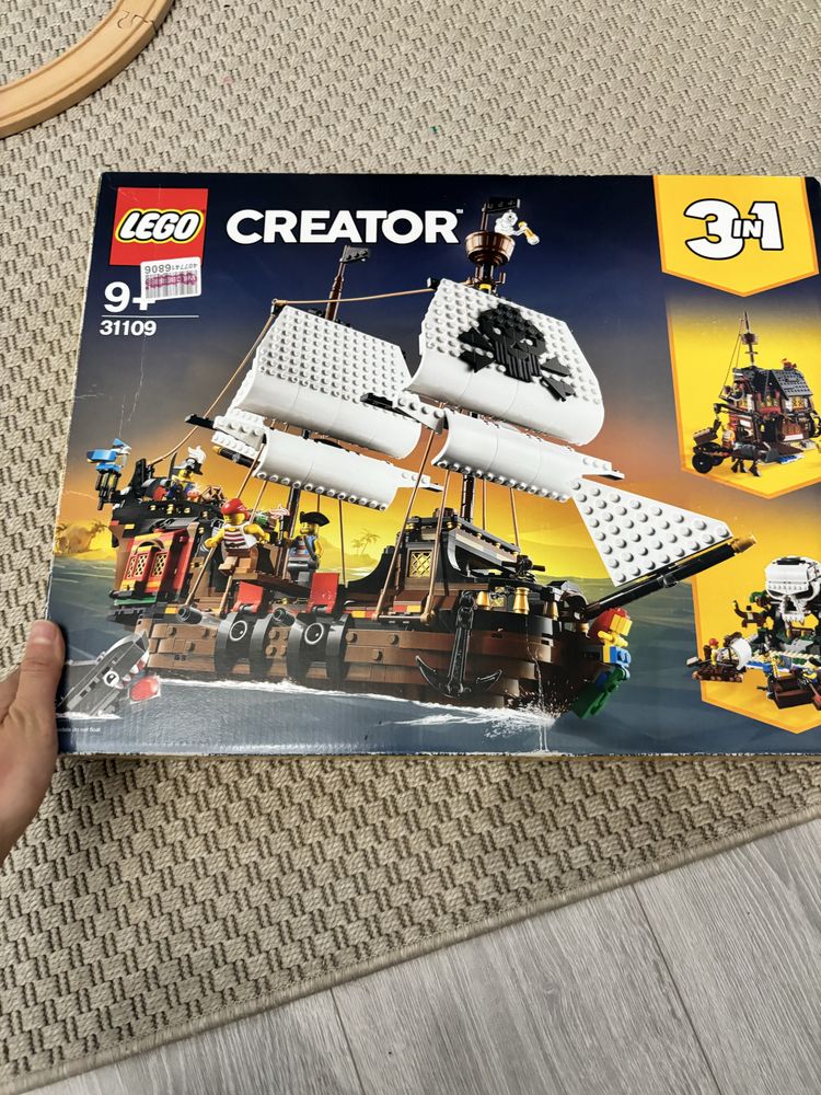 Lego creator 3 in 1