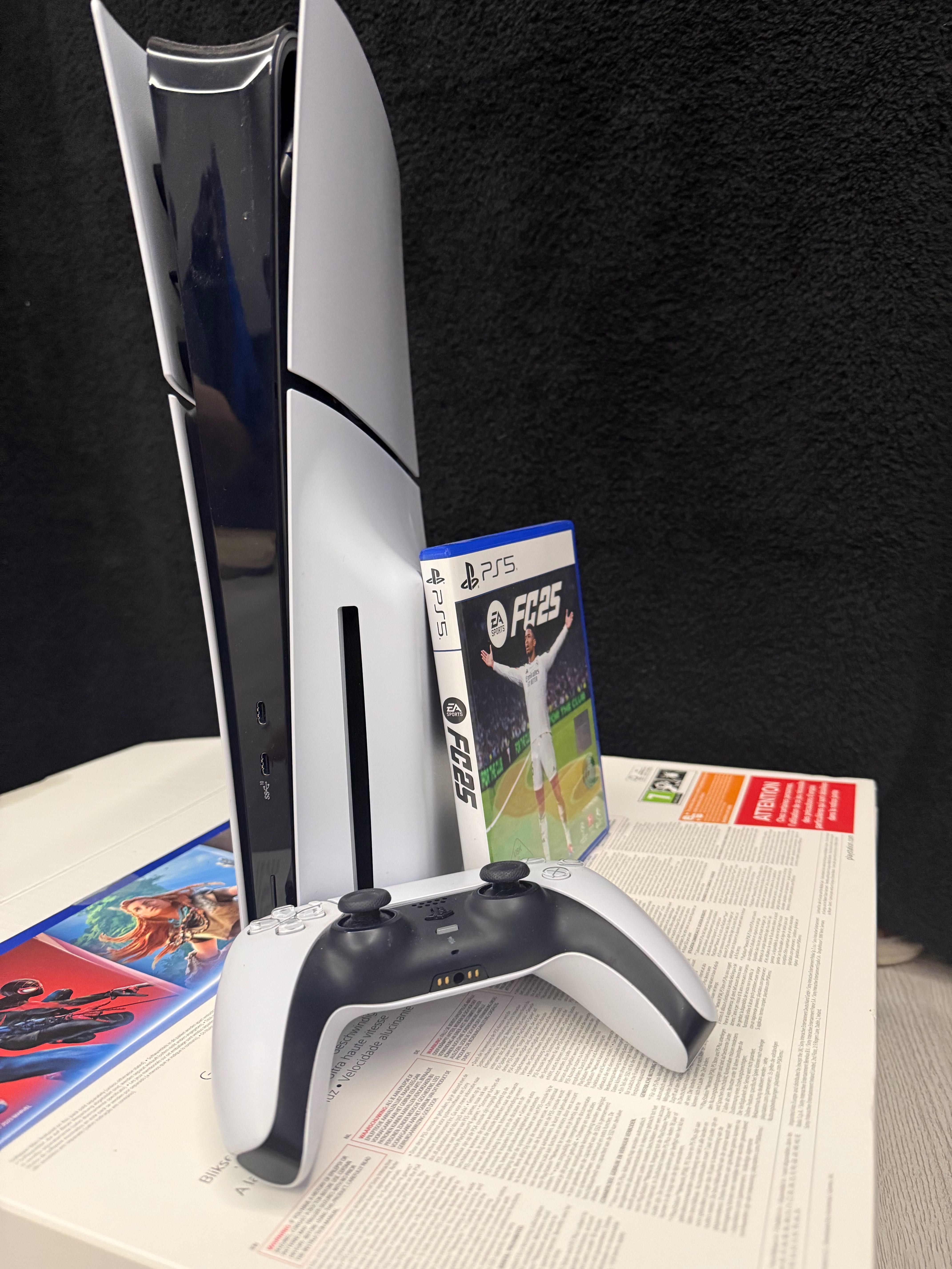 PlayStation  5 slim Disk edition FIFa 25