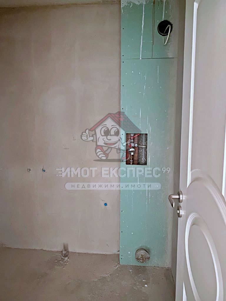 Продава се Тристаен апартамент в Асеновград - 106 кв.м за 1793 €/кв.м - Снимка #7