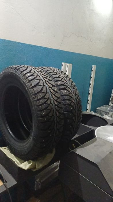 Продам шины. Зимние, шипованые