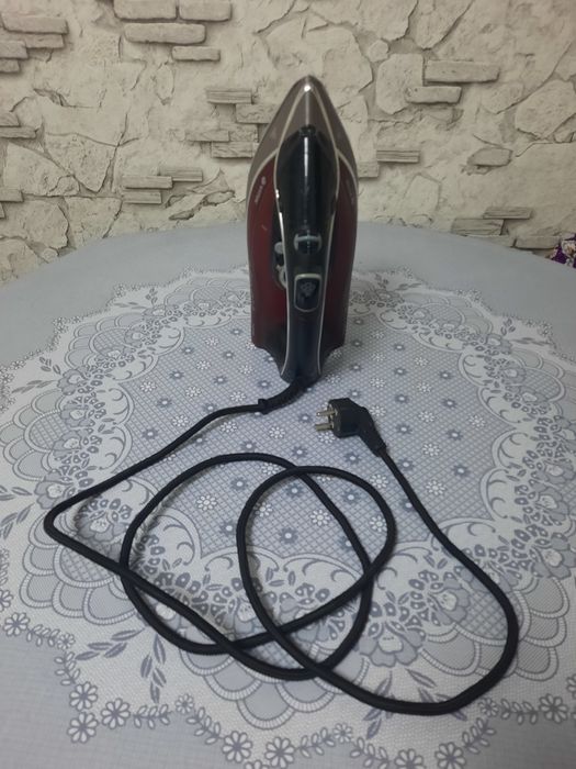 Продам утюг Витек