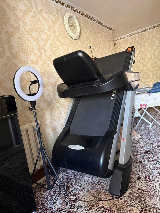 Yugurish trenajyori LIFE GYM Lgm-808 — a’lo holatda!