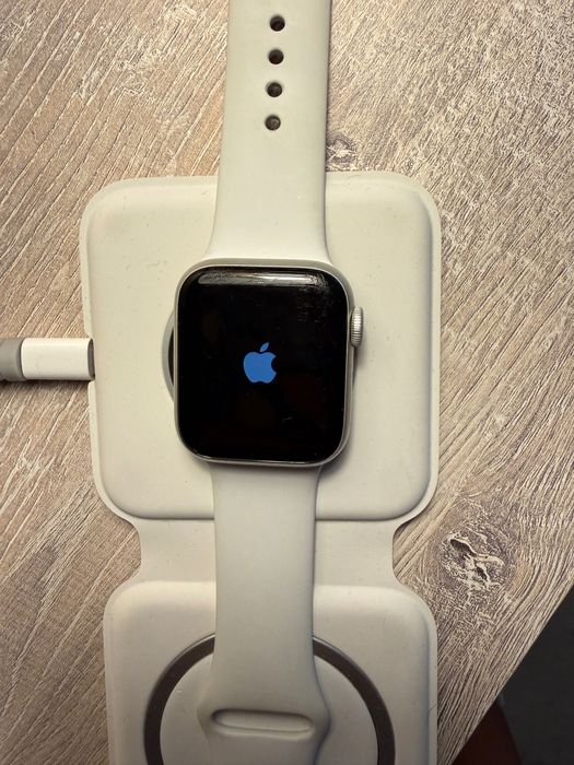 Apple Watch 6 / 40mm