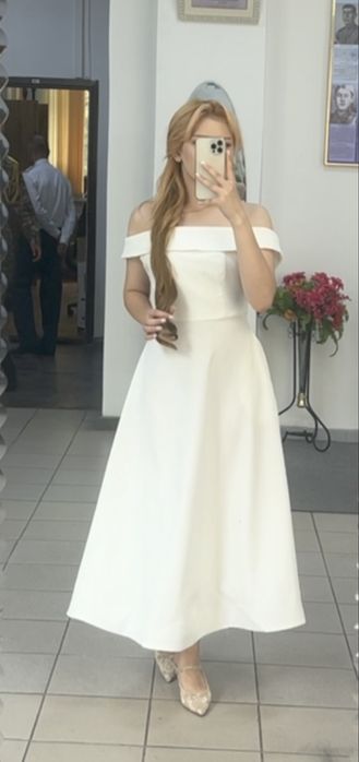 Белое длинное платье