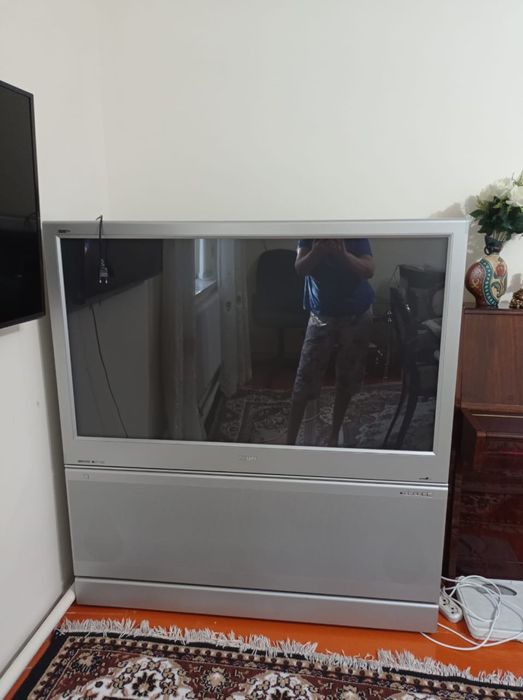 телевизор Philips