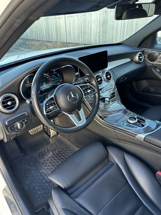 Mercedes C300 AMG mild hybrid