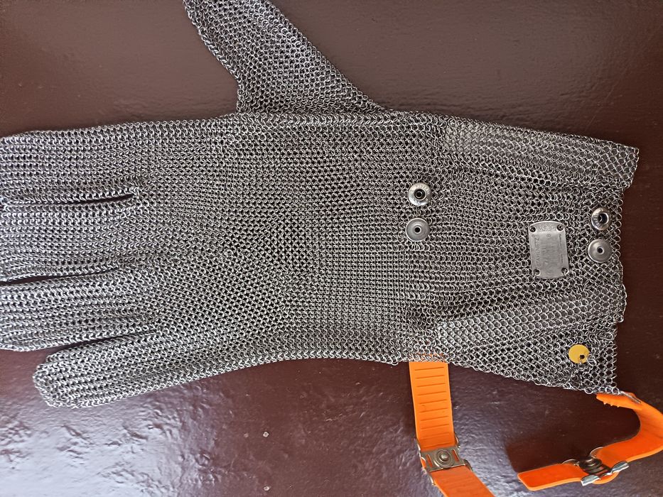 Mănușă de zale inox.