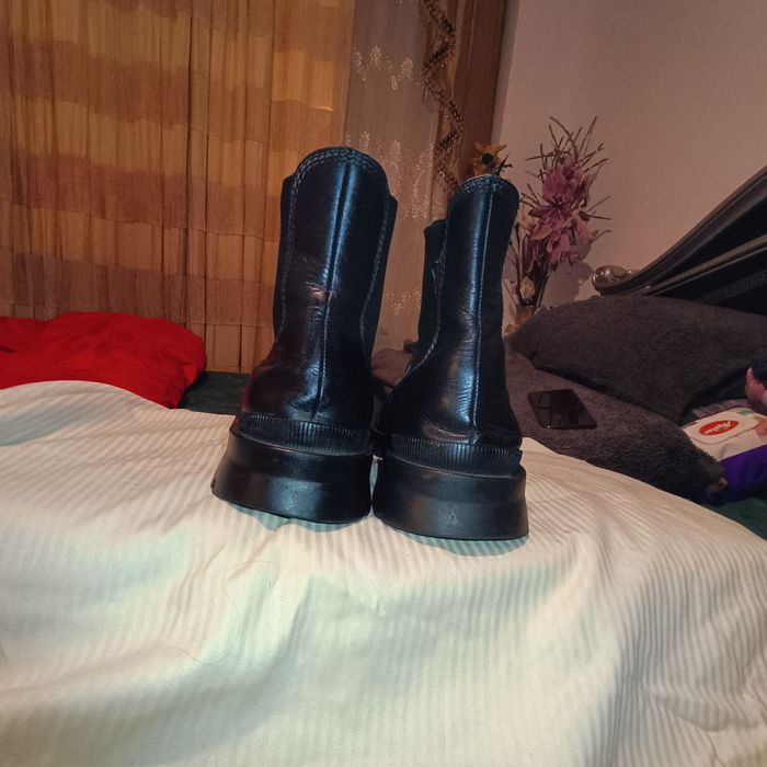 Ghete piele naturala Hugo Boss