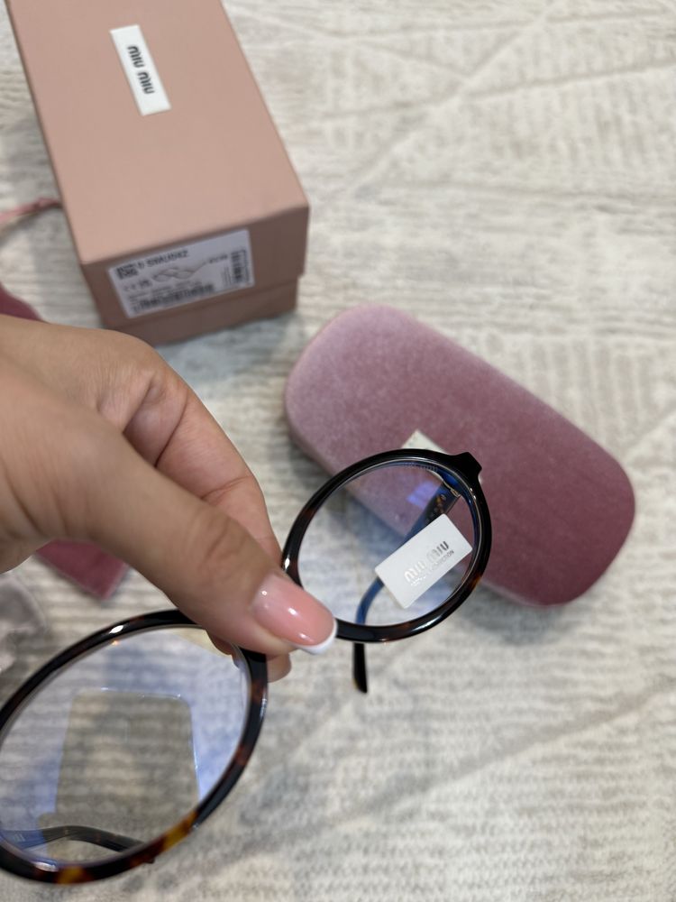 Очки Miu Miu 2025