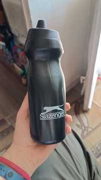 Продавам бутилка за вода за велосипед PVC - Slazenger - нова е !