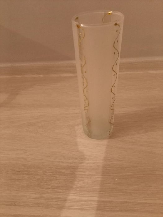 Продам вазу. Новая. Прага