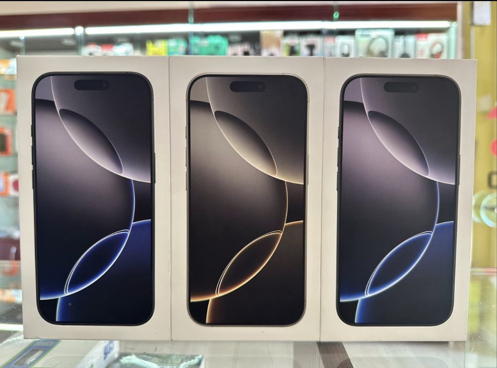 Нов iPhone 16 Pro, 128GB, Black & Desert Titanium