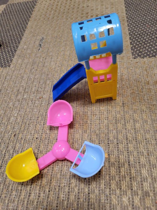 Lot jucării și figurine