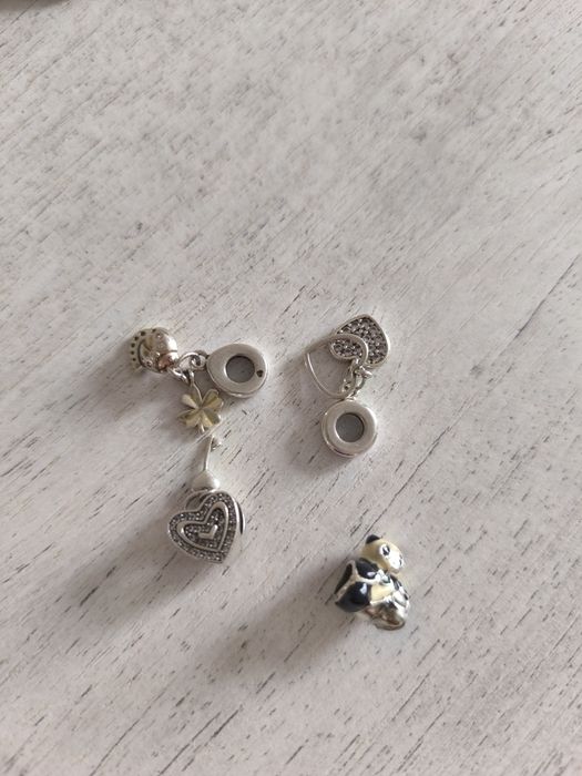 Браслет Пандора с шармами