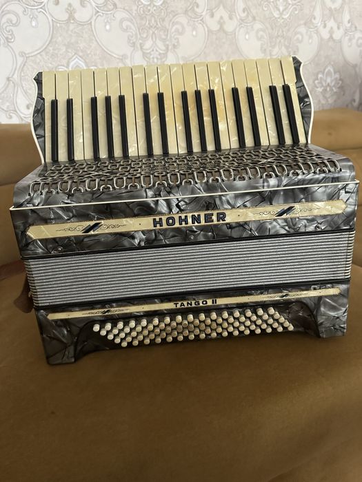 Acordeon HOHNER de vanzare