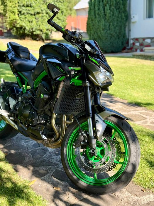 Kawasaki Z900 2025 - 125CP