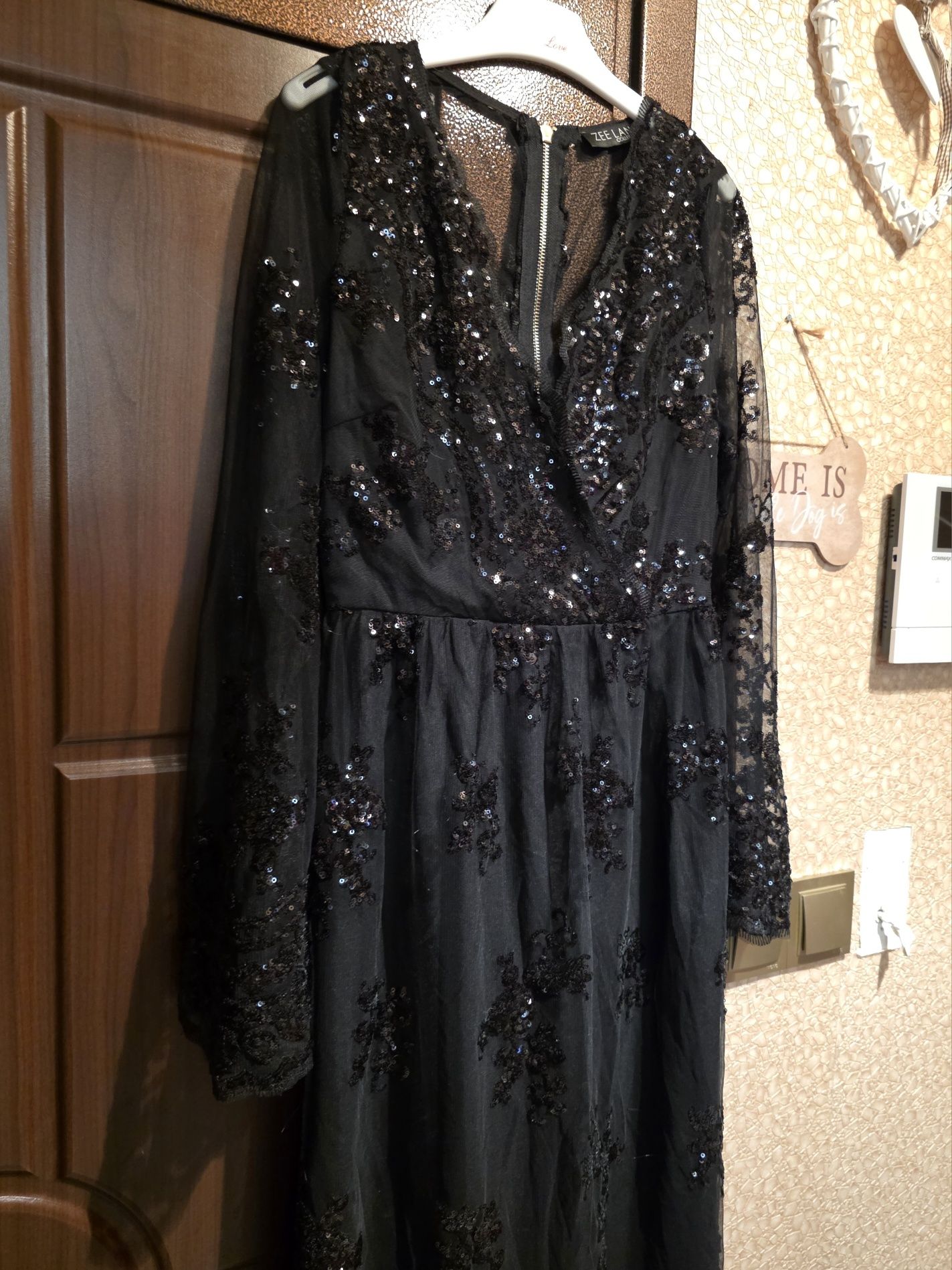 Zee Lane Collection официална рокля