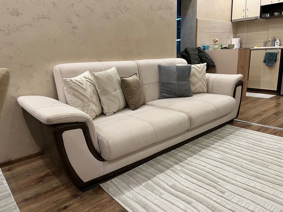 Разтегателен диван