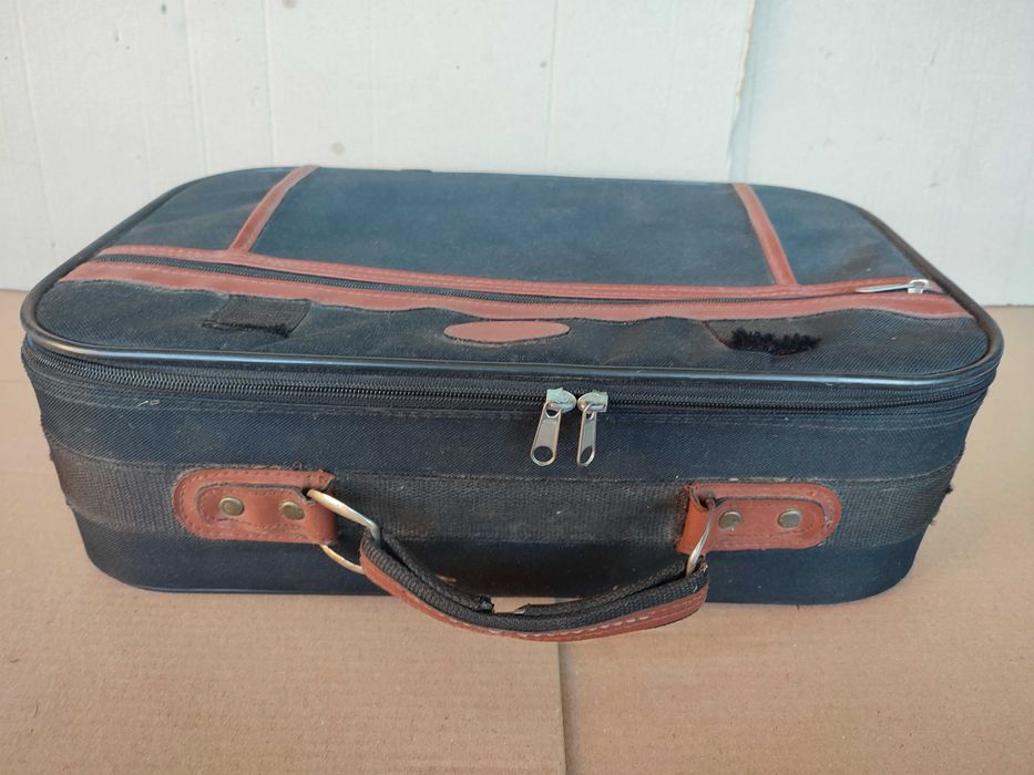 Geanta sau mica valiza, SH dar stare buna