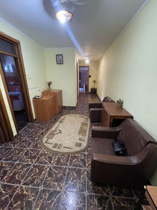 Apartament 2 camere, 85 mp + boxă – zona Spital Militar, Pitești