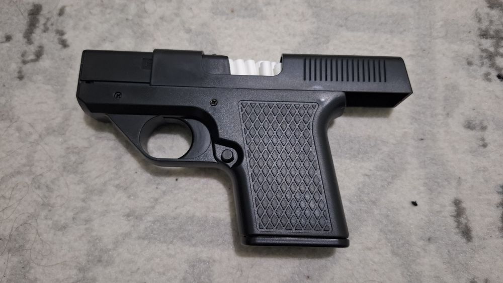 Портсигар + зажигалка писолет куринишда