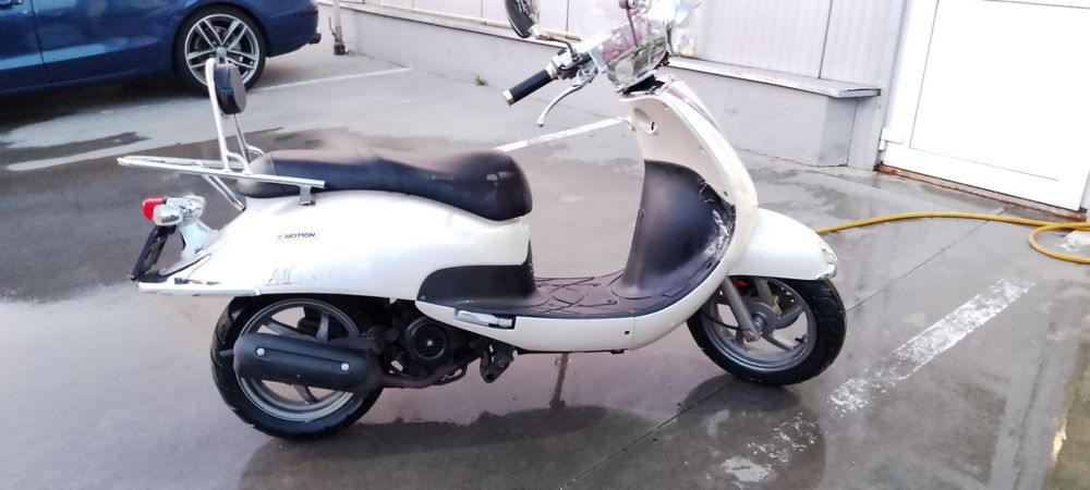 Scuter Sym 49 cm