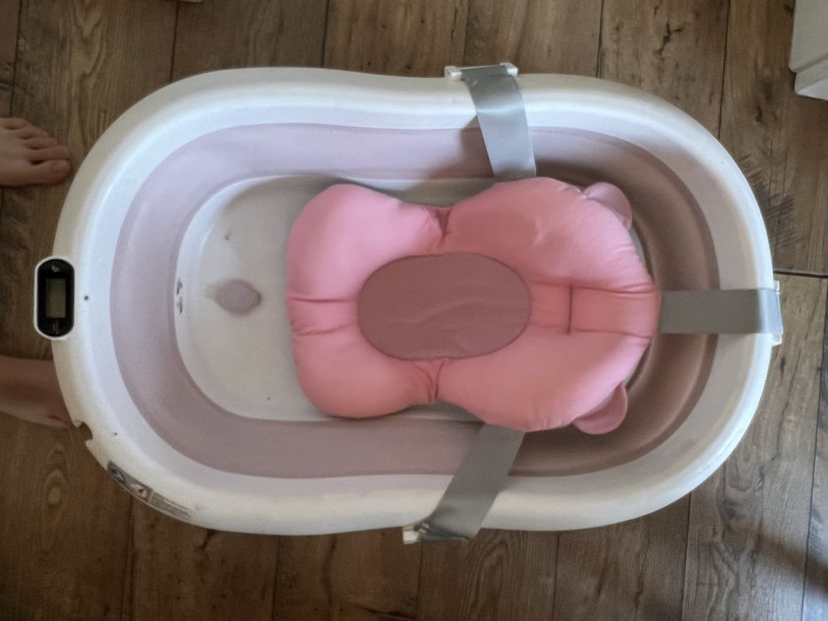 Cadă baie bebelusi cu termometru