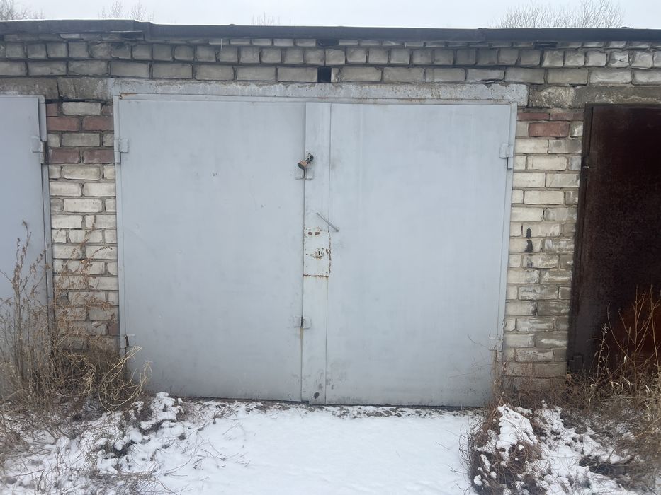 Гараж кирпичный