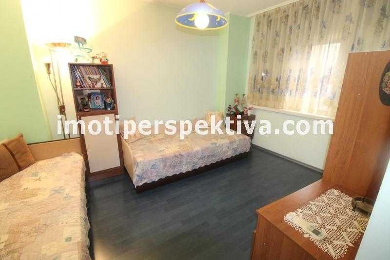 Продава се Тристаен апартамент в Пловдив, Център - 68 кв.м за 2011 €/кв.м - Снимка #5