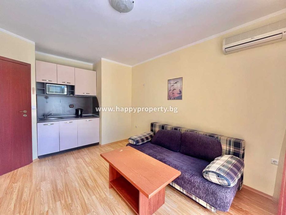 Продава се Двустаен апартамент в к.к. Слънчев бряг - 52 кв.м за 1145 €/кв.м - Снимка #1