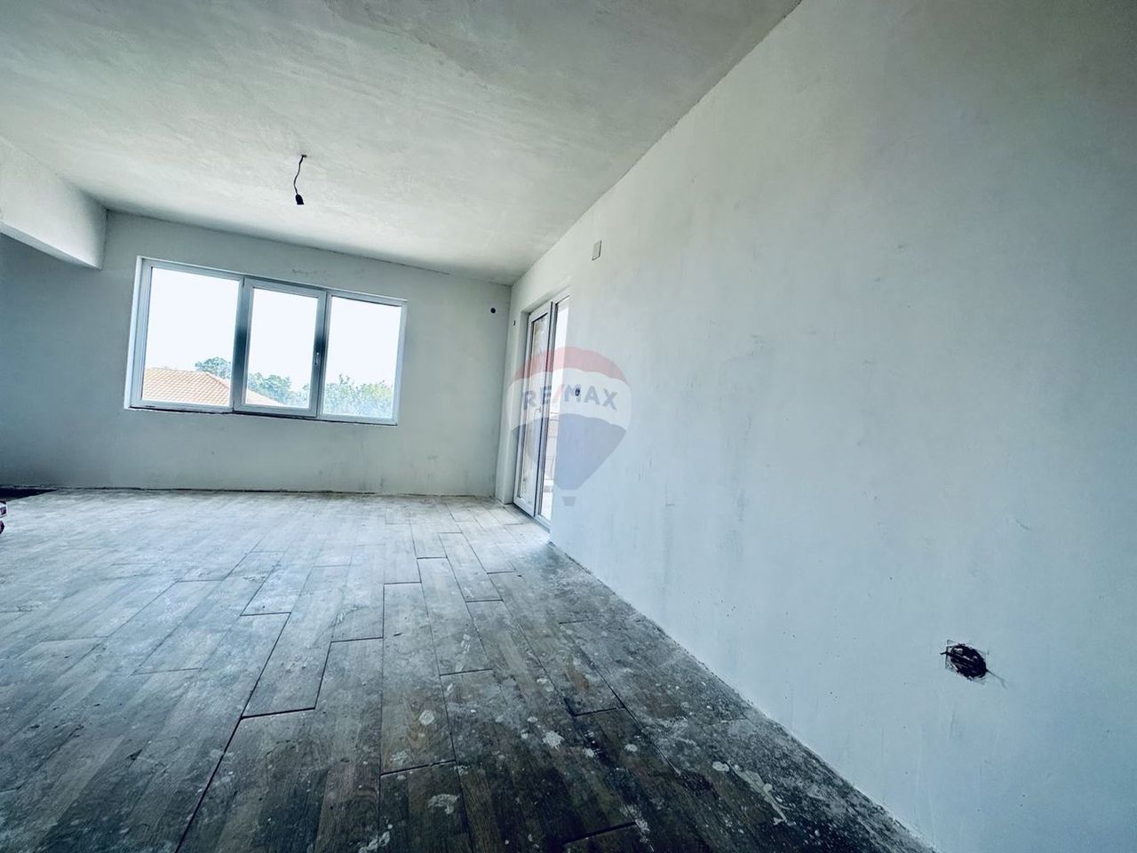 Продава се Многостаен апартамент в с. Стражица, Област Добрич - 125 кв.м за 368 €/кв.м - Снимка #6
