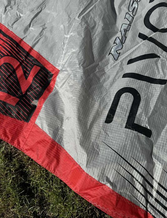 Кайт Naish Pivot 2024 LE 12m + бар Torque 2 - Като нови!
